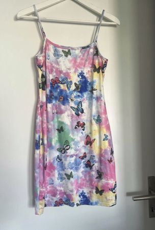 KLEID UNGETRAGEN GRÖSSE M