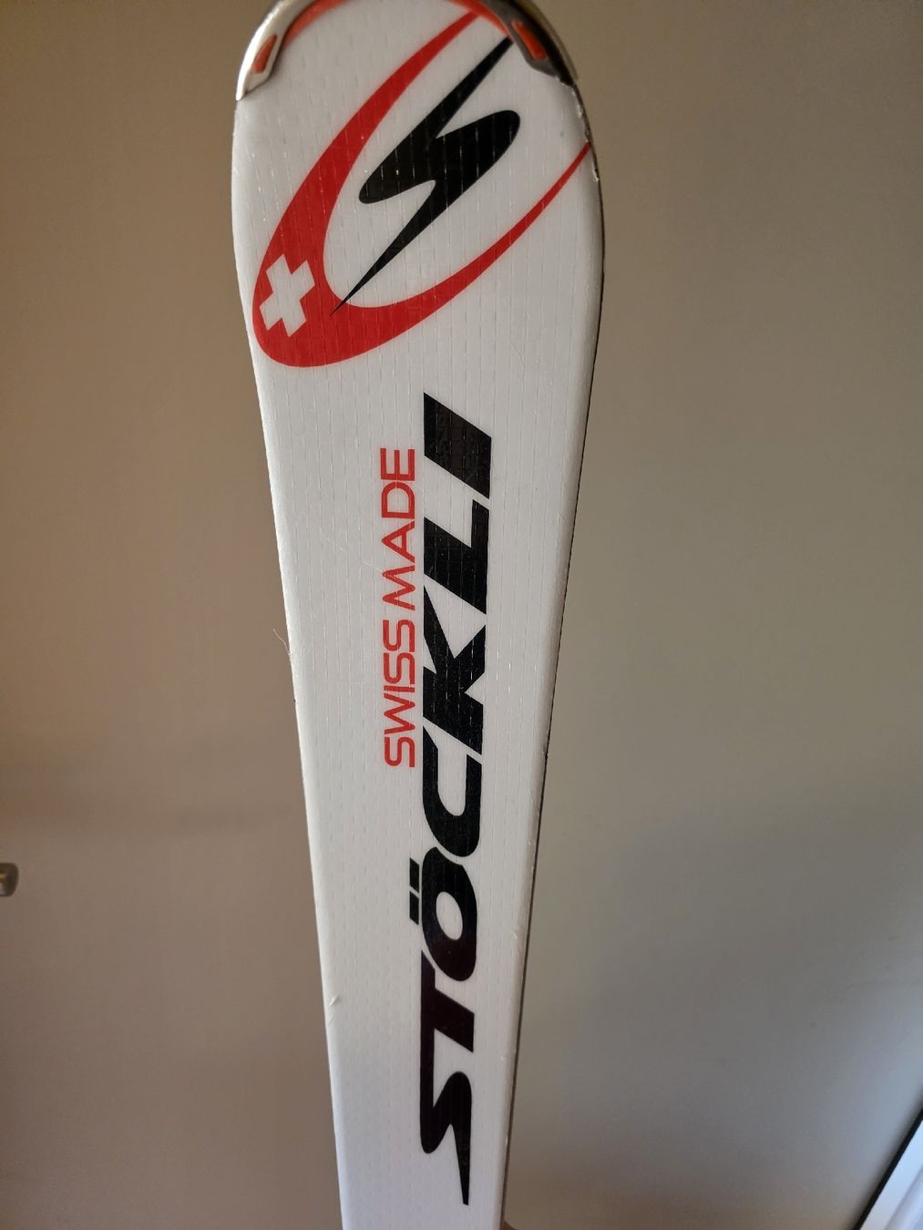 Stöckli Skis: Stöckli Ski – D'occasion à Herznach par deb_2k9h 1