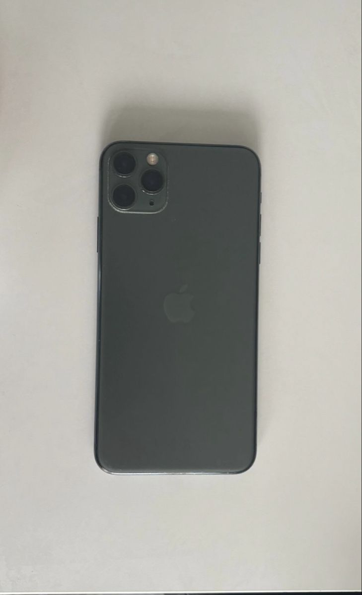 Apple Telefoni cellulari / Smartphones: iPhone 11 Pro Max Midnight Green – Usato da Menziken venduto da AdrianoM235i 2