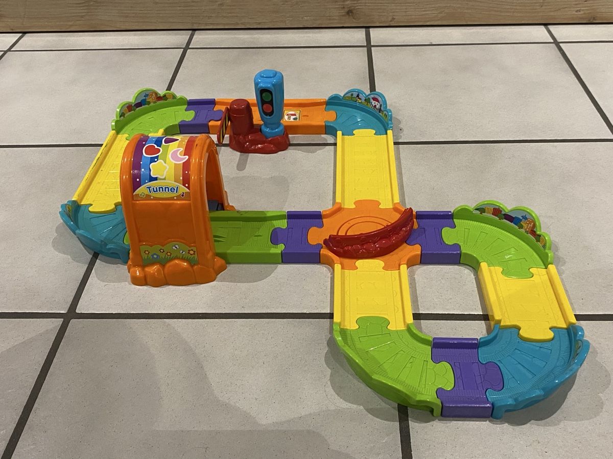 Vtech Giocattoli: Lot Tut Tut Bolide – Usato da Charmoille venduto da SheepPower 6