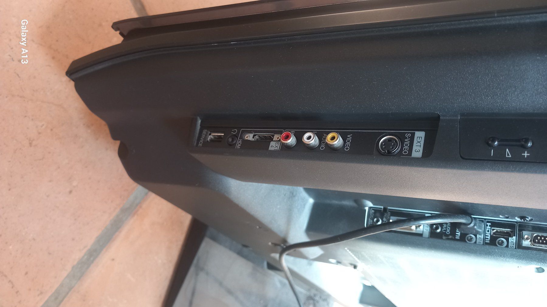 Sharp Televisori: Ich verkaufe einen gebrauchten Sharp Aquos Fernseher. – Difettoso da Zürich venduto da vit_hhl7 1