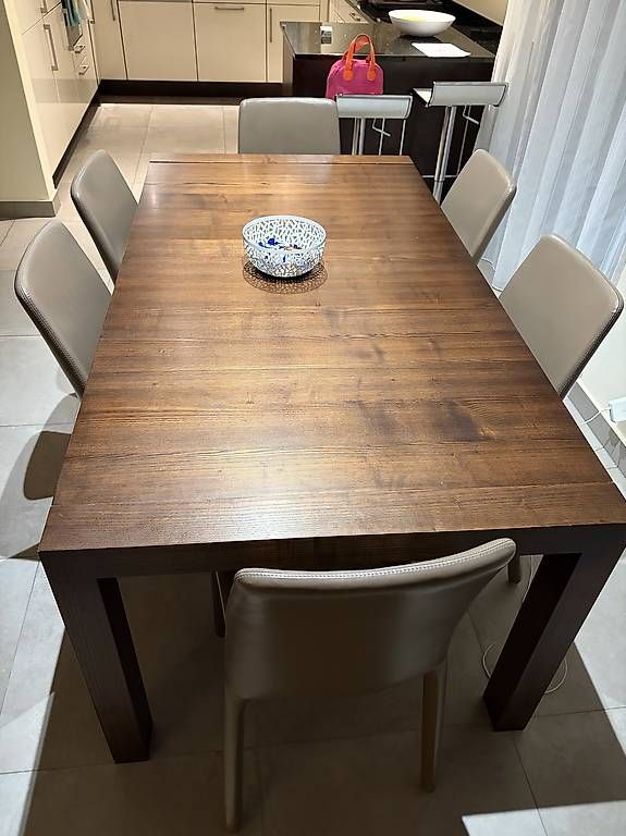 Tables: Table à manger avec chaise s – D'occasion à Epalinges par lprado 1