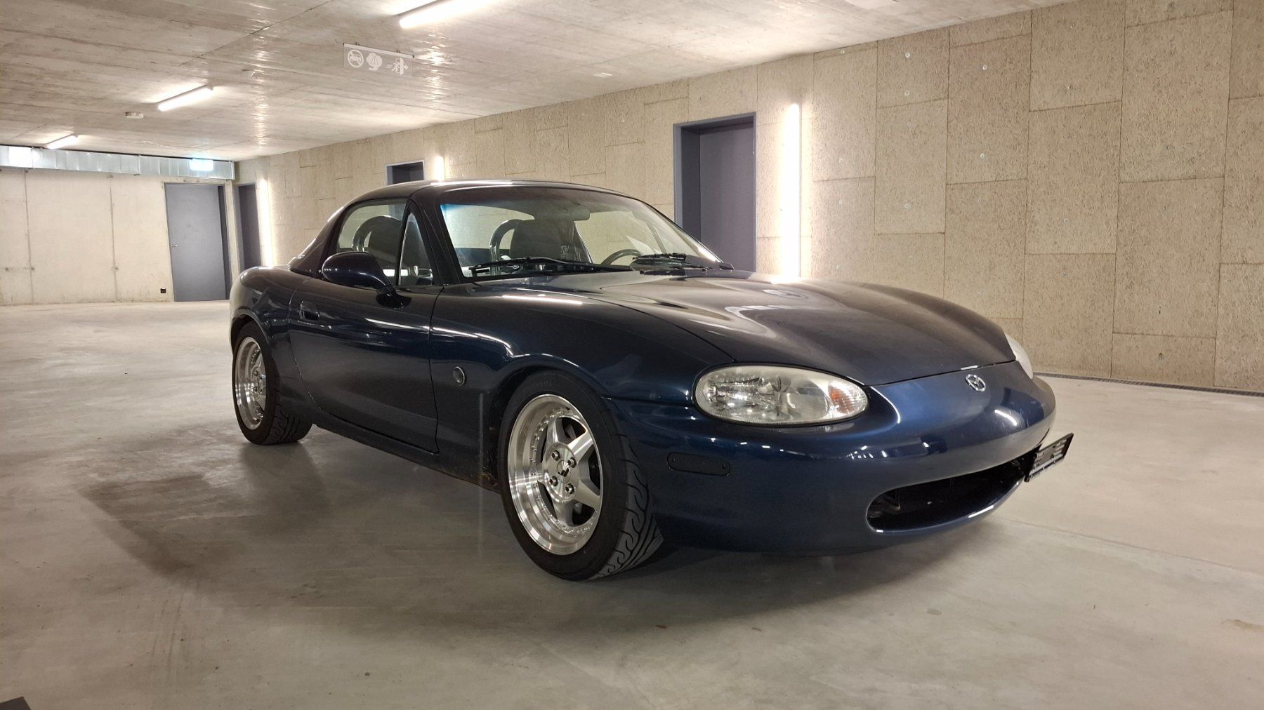 Mazda Automobili: Mazda MX5 NB 1.8l – Usato da Winterthur venduto da Jojo2410
