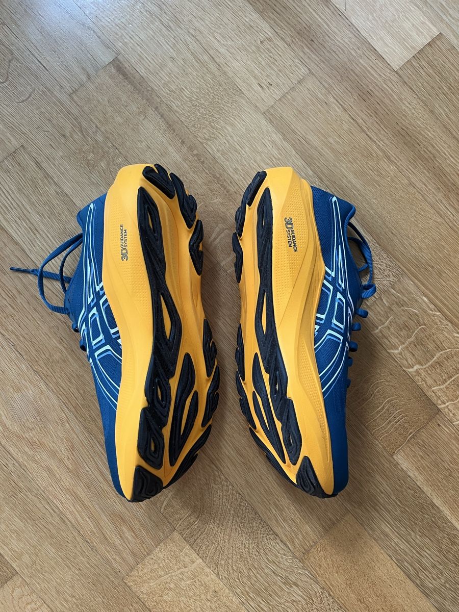 Asics Scarpe da uomo: Asics GT-2000 14 - New – Nuovo e nell'imballaggio originale da Zürich venduto da valentin.abend 1