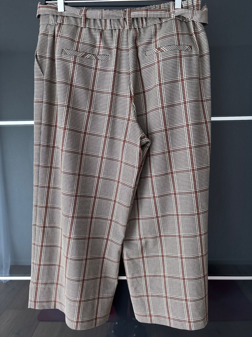 C&A Pantaloni: Culotte Hose 7/8, Gr. 44/46 Karomuster – Nuovo (secondo la descrizione) da Hendschiken venduto da Uraniali 1