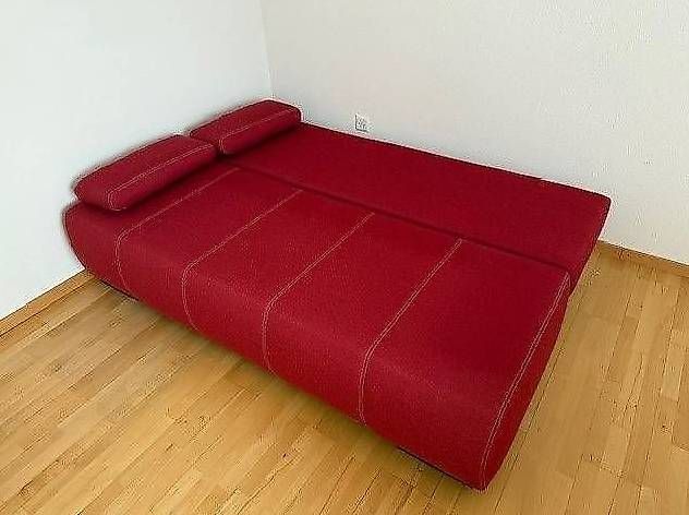 Divani: Sofa Rot ausziehbar (Bettsofa) – Usato da Tägerwilen venduto da cici123 1