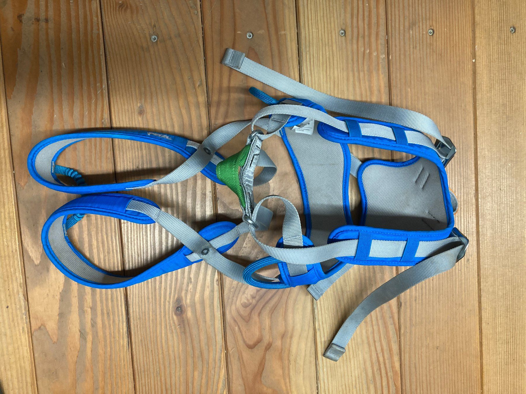 Petzl Attrezzatura da arrampicata: Kinder-Klettergurt, Klettergstältli – Usato da Suhr venduto da Qch