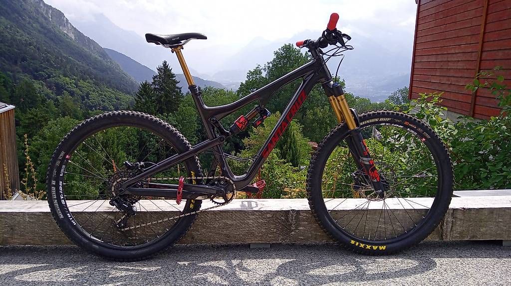 Santa Cruz Biciclette: Santa Cruz Bronson carbone – Usato da Corbeyrier venduto da jodena
