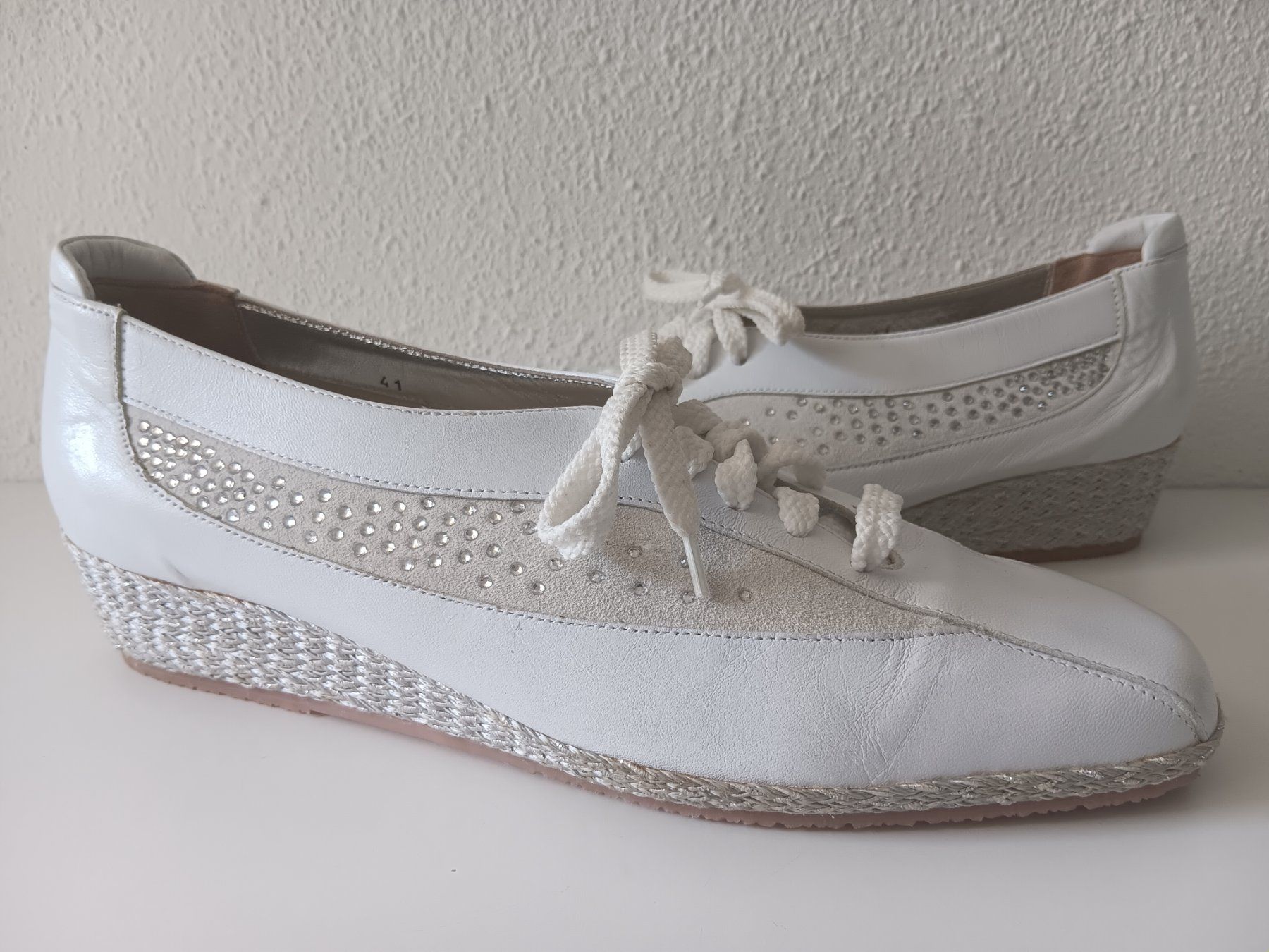 Madeleine Damenschuhe: MADELEINE Chaussures / Schuhe pointure / Nummer 41 – Gebraucht aus Cossonay-ville von Super-Price-Quality