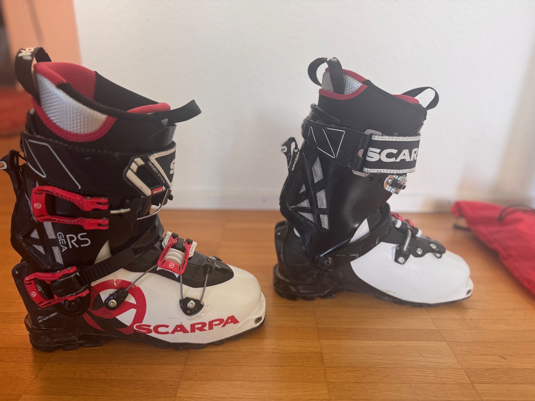 Scarpa Scarpe da donna: Scarpa Skitoureschuhe Grösse 25.5 / 26 – Usato da Zürich venduto da AnnaMariaSophia2023 1