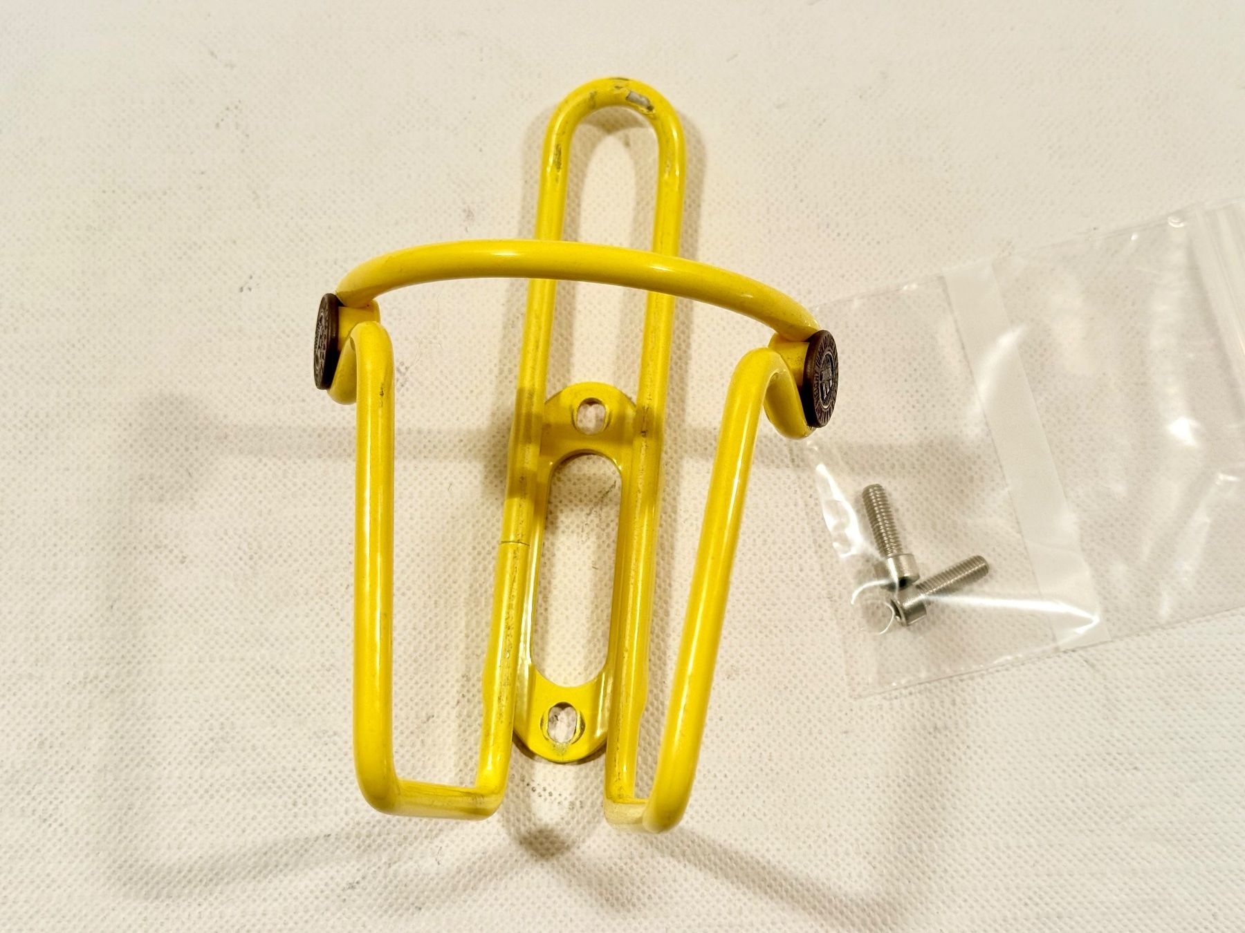 Pezzi di ricambio: Elite LightWeight Bottle Cage Flaschenhalter 76g 2607 – Usato da Luzern venduto da bikeandbeltcom 1