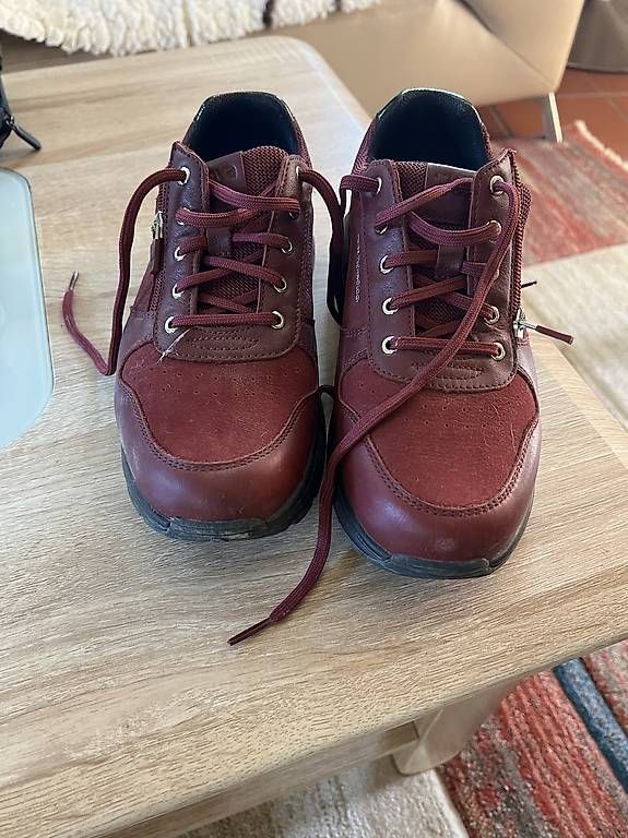 Scarpe da donna: JOYA Dynamo ZIP dark red II.   Größe 39 2/3 – Usato da Rheinsulz venduto da Perola 2