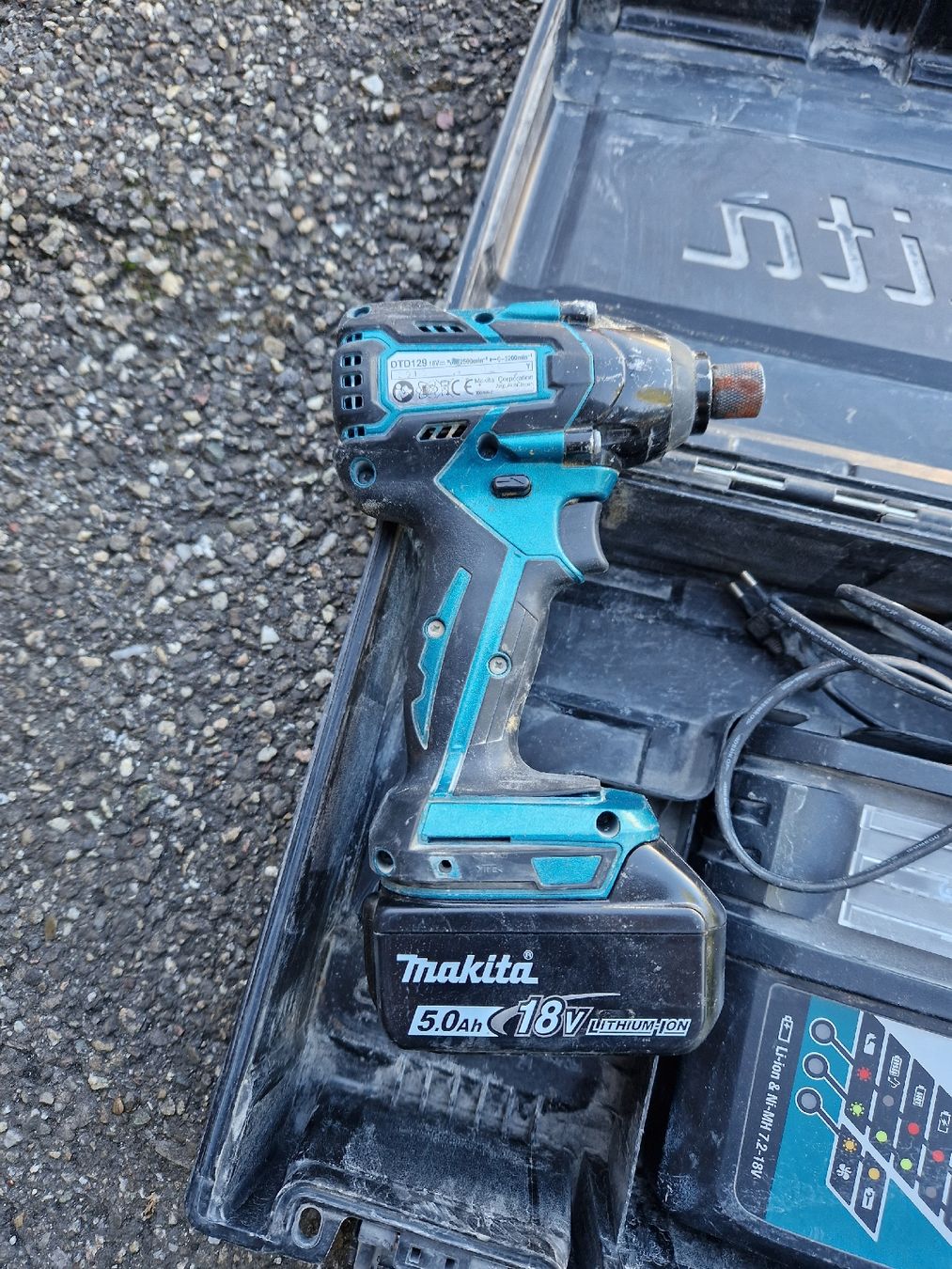 Makita Alle Maschinen: Akkubormaschine Makita – Neu (gemäss Beschreibung) aus Basel von Meti200 2