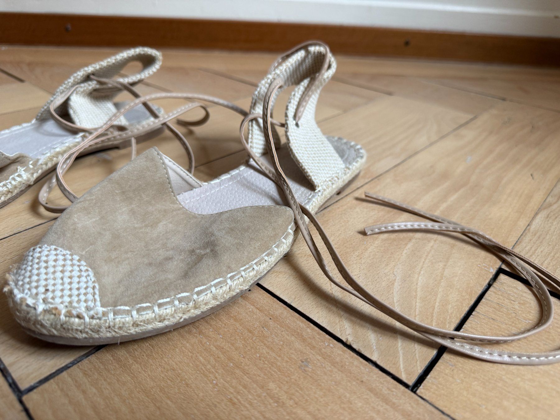 Scarpe da donna: CASSIS - Schnür-Espadrilles beige 40 – Usato da Zürich venduto da Diazaio 1