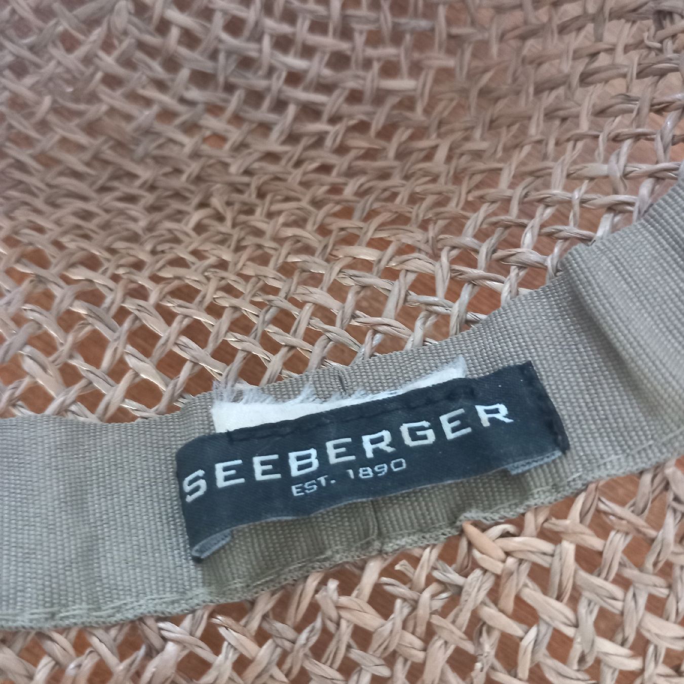 Copricapi, berretti & cappellini: Seeberger Hut m. Brosche /Vintage – Usato da Aegerten venduto da gismolini 8