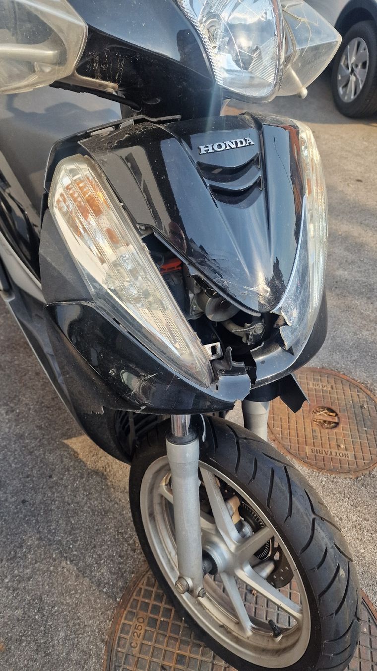 Honda Scooters: Honda sh 300 – Défectueux à paradiso par miki711 5