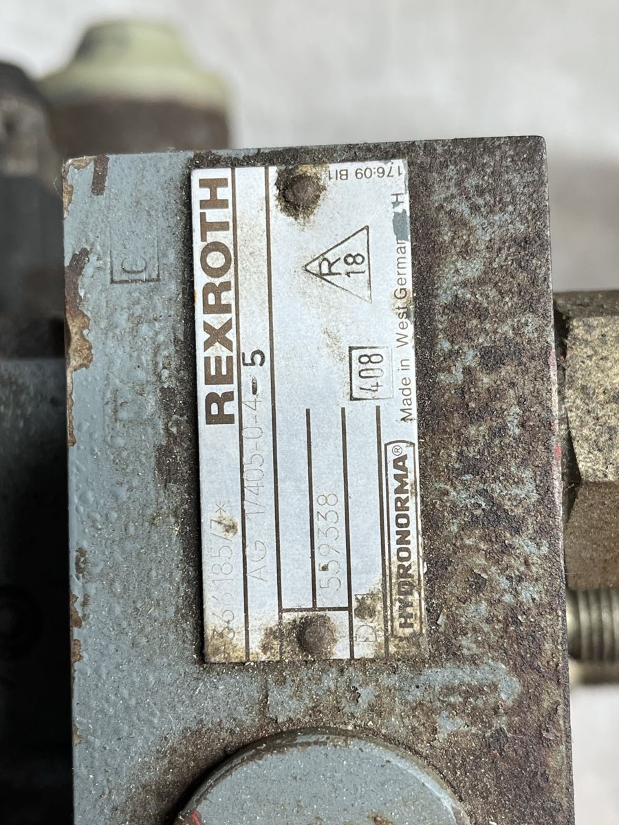 Alle Maschinen: Hydraulik Ventilblock gebraucht – Gebraucht aus Schmitten FR von Michulinu 2