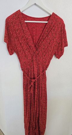 Rotes Sommerkleid mit Blumenmuster, Grösse one size
