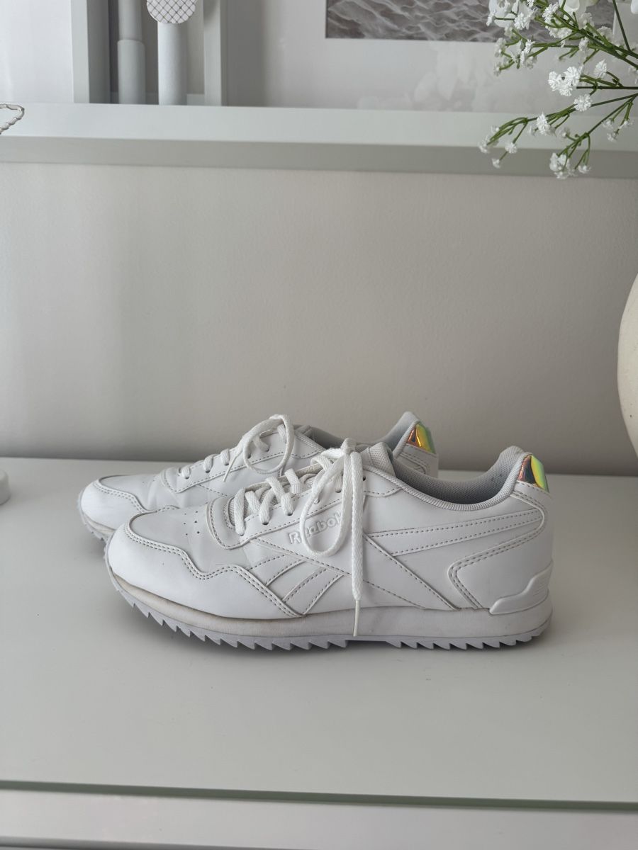 Reebok Scarpe da donna: Weisse Reebok Sneaker, Top Zustand, Gr39 – Usato da zürich venduto da Bailey17