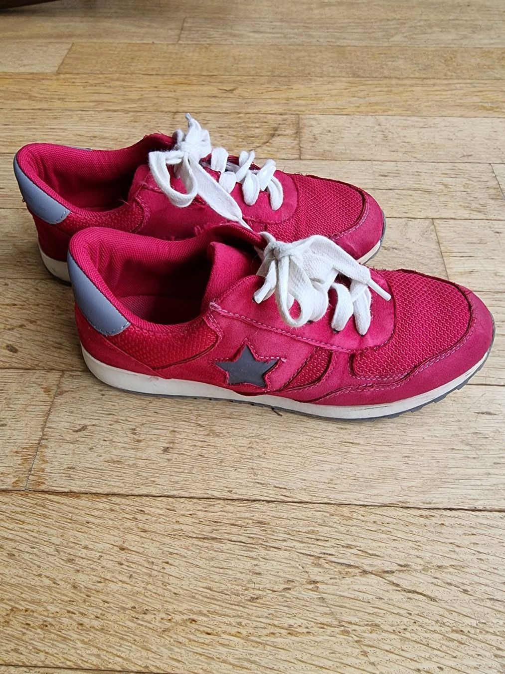 Scarpe per ragazzi: Schuhe rot Gr. 35 – Usato da Buchrain venduto da Xaro01 1