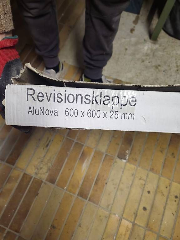 Türen: Revisionsklappe – Gebraucht aus Sigriswil von Stephan85 2