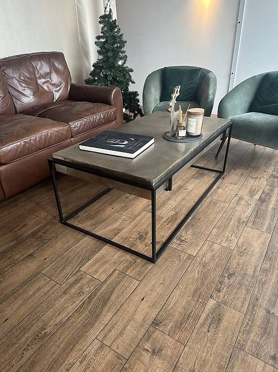 Tische: Couchtisch / Salontisch Richmond – Gebraucht aus baar von may_8fwr