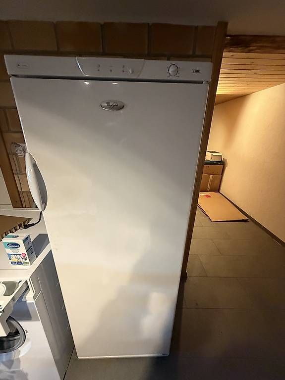 Gefrierschrank: Tiefkühlschrank – Gebraucht aus Konolfingen von dindu91