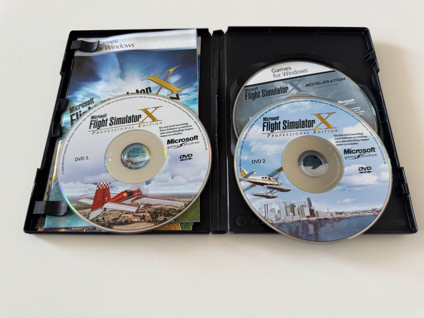 Microsoft Giochi: Microsoft Flight Simulator X Gold Edition, PC – Usato da Couvet venduto da nay_prh5 1