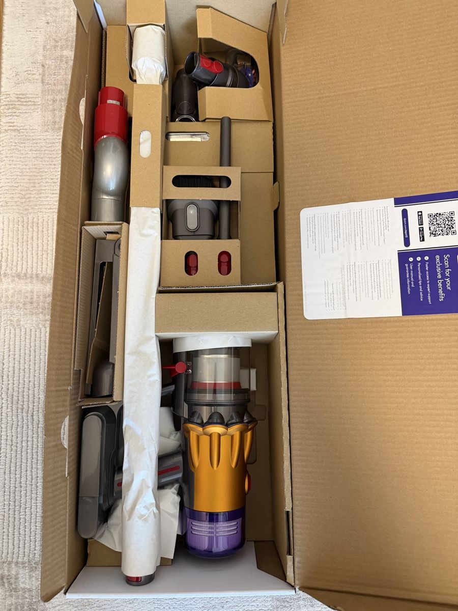 Dyson Aspirapolveri & Accessori: Dyson V12 detect slim absolute  – Nuovo (secondo la descrizione) da Meyrin venduto da SA_3006