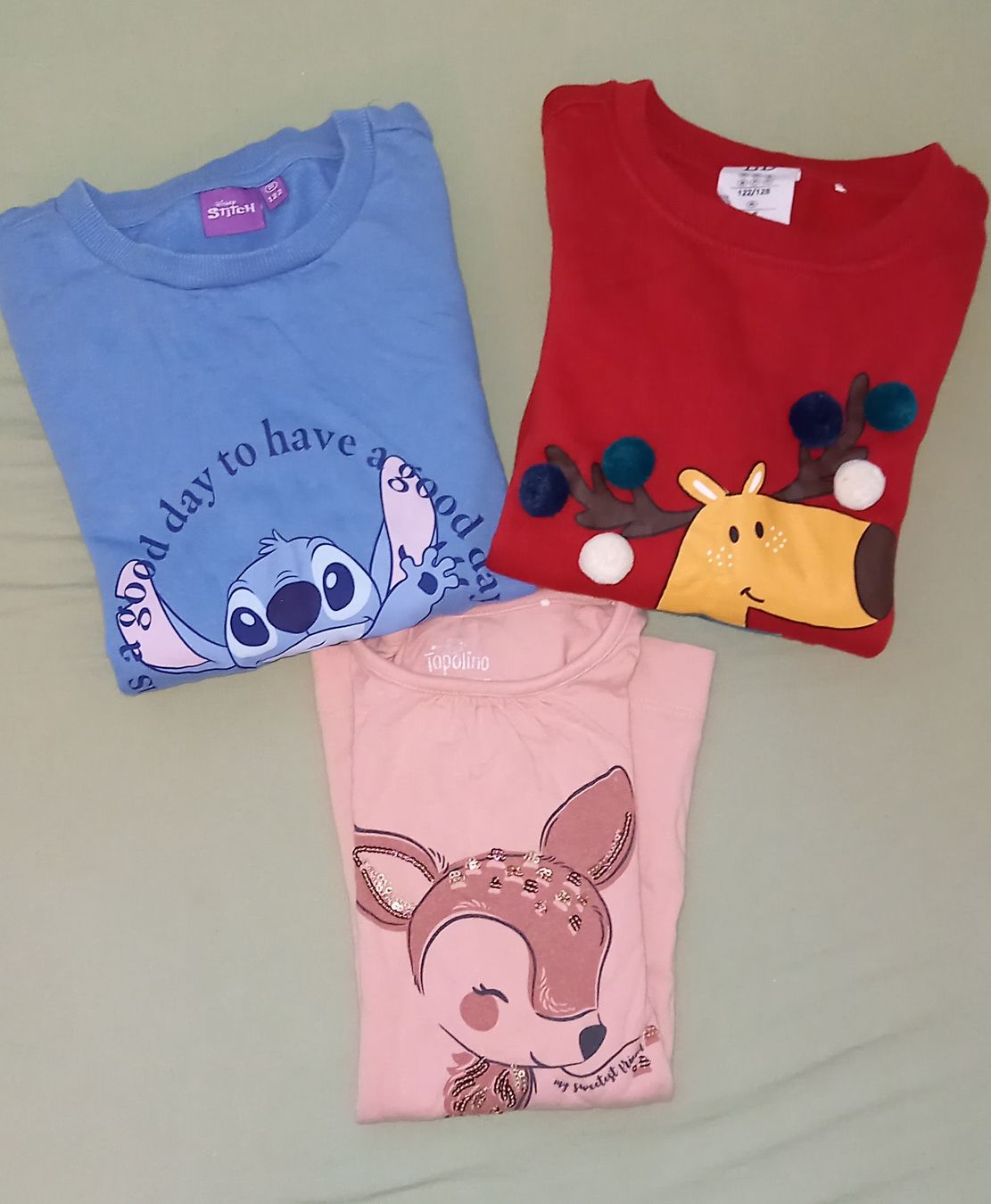 Ensembles coordonnés: 3 Pullover Set Grösse 122 und 122/128  – D'occasion à Fehraltorf par kat_c9lb