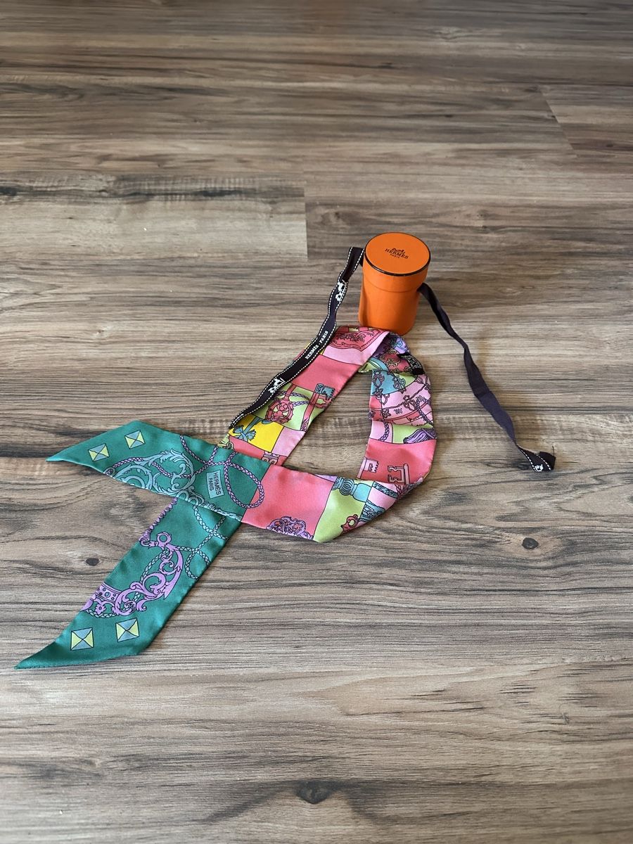 Hermès Foulards, Tücher & Schals: Hermes Twilly – Gebraucht aus Heimberg von Sabe_Frau 2