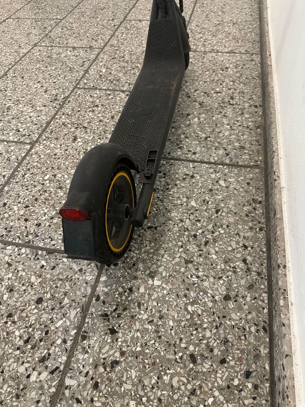 Kickboard: Elektro Tretroller GO – Usato da Liestal venduto da FuV01 6