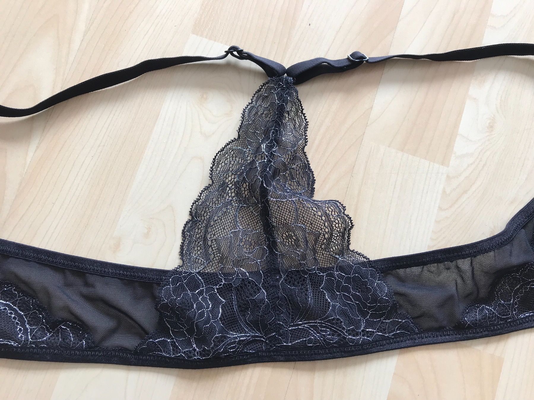 Autres dessous: Schwarzer BH Gr. 34 B – D'occasion à Ostermundigen par janaj 2