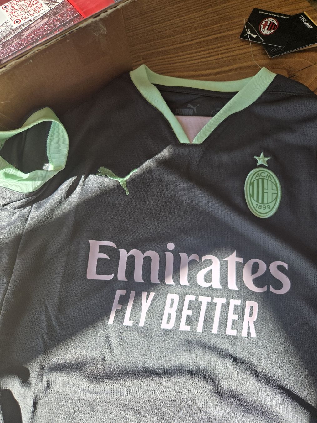 Puma Canottiere & Pantaloni: AC Milan Trikot gr.146/152 Neu – Nuovo e nell'imballaggio originale da Zürich venduto da Deesay 1