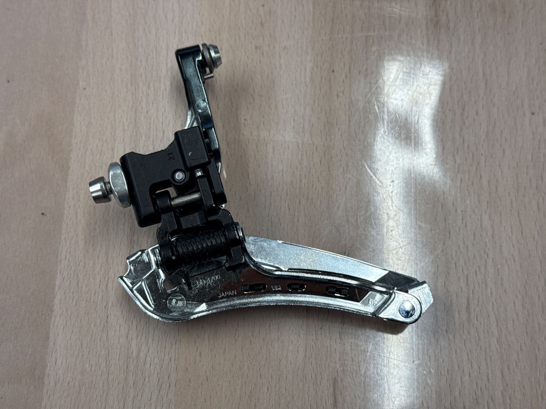 Shimano Pezzi di ricambio: Shimano FD-4700 – Usato da Basel venduto da BICICLETTISTA 1