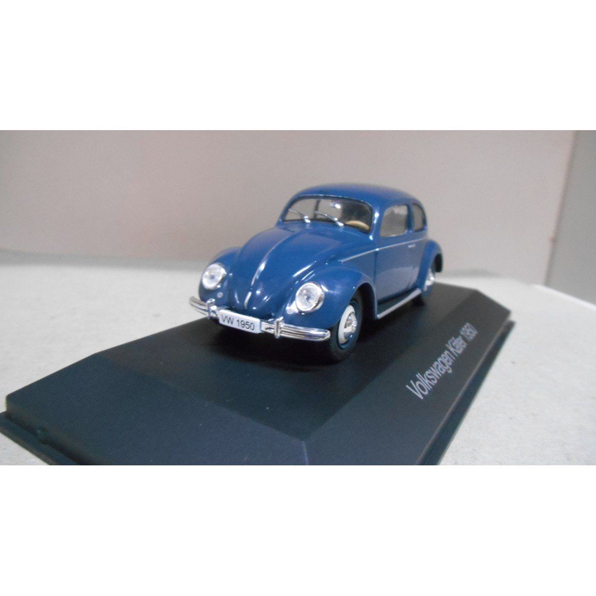Volkswagen Modellini d'auto: VW Käfer "Bretzelkäfer" 1946-1953 dunkelblau           1:43 – Nuovo e nell'imballaggio originale da Gerlafingen venduto da espero88 6