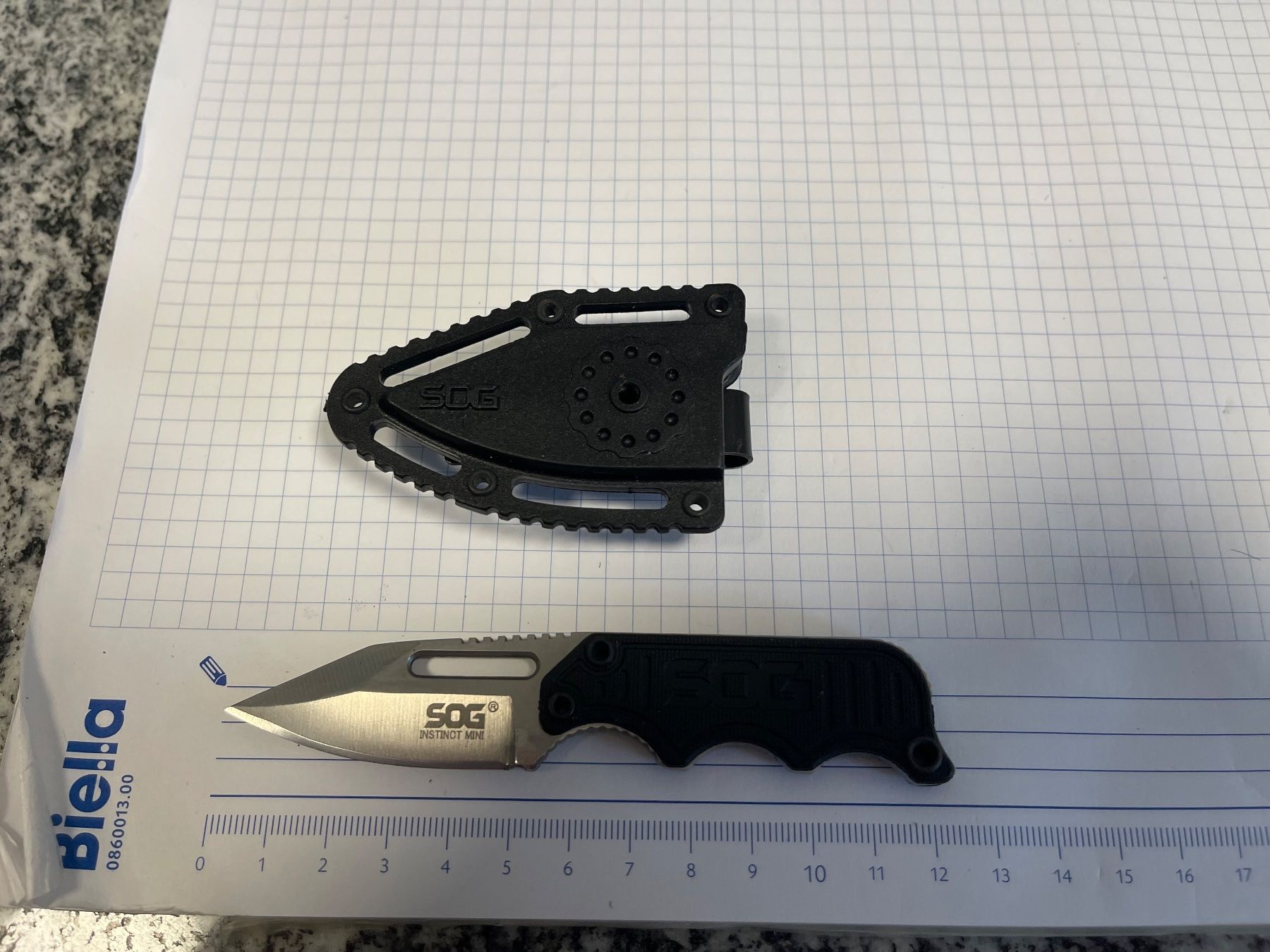 Accessori: Nek Knife (SOG) – Nuovo (secondo la descrizione) da Oberurnen venduto da Rororo64