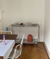 Servierwagen Stahlrohr mit weissen Ablagen guter Zustand