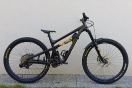 Yeti SB150 carbone  taille L  montage enduro