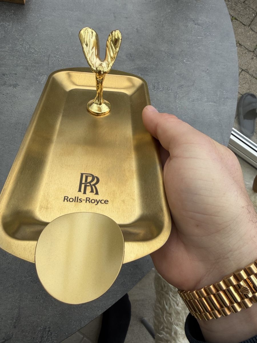 Portacenere: Rolls Royce Aschenbecher Elegant – Usato da Seuzach venduto da kaufes8 5