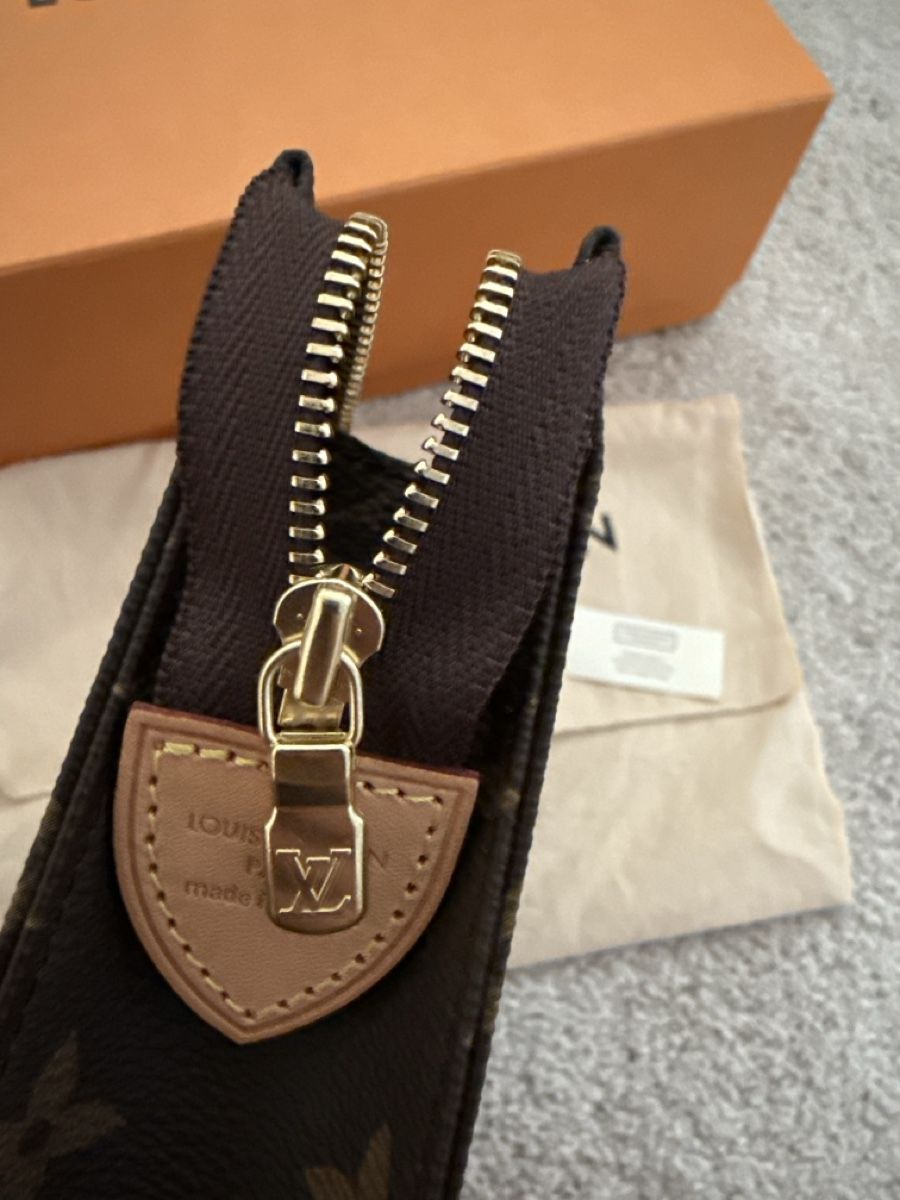 Louis Vuitton Custodie per cosmetici: Louis Vuitton toiletry pouch 26  – Nuovo e nell'imballaggio originale da Zürich venduto da ken_n7dn 3