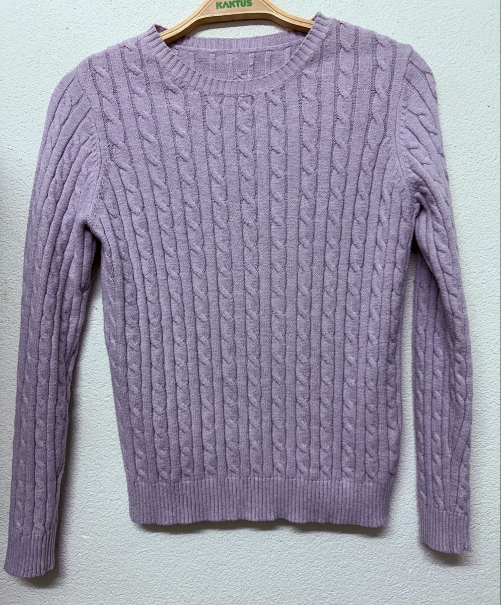 Pullover & Sweatshirts: Damen Pullover Zopfmuster hellviolett, M – Neu (gemäss Beschreibung) aus Lyss von Sibella56