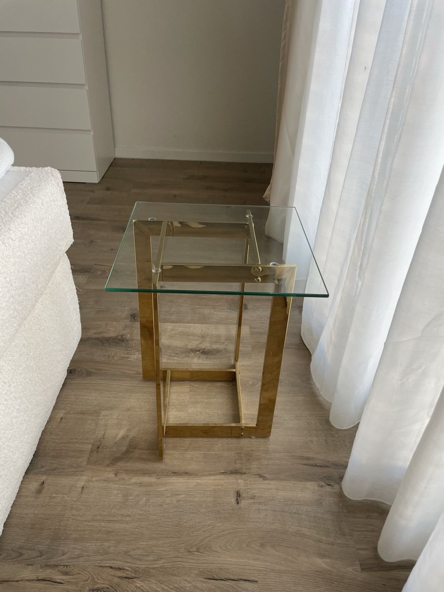 Beliani Comodini: Goldener Glas-Beistelltisch – Usato da Anglikon venduto da alessandra.na