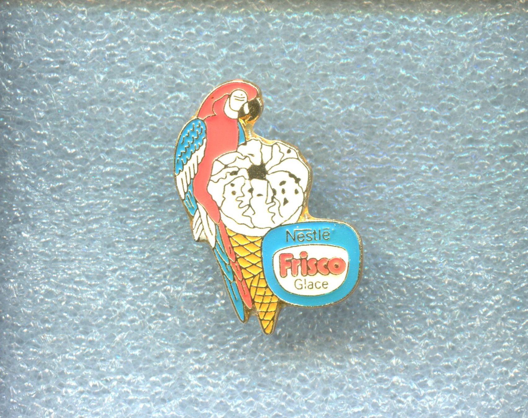 Plaketten & Abzeichen: Frisco  Glace – Gebraucht aus Winterthur von Sammleroase