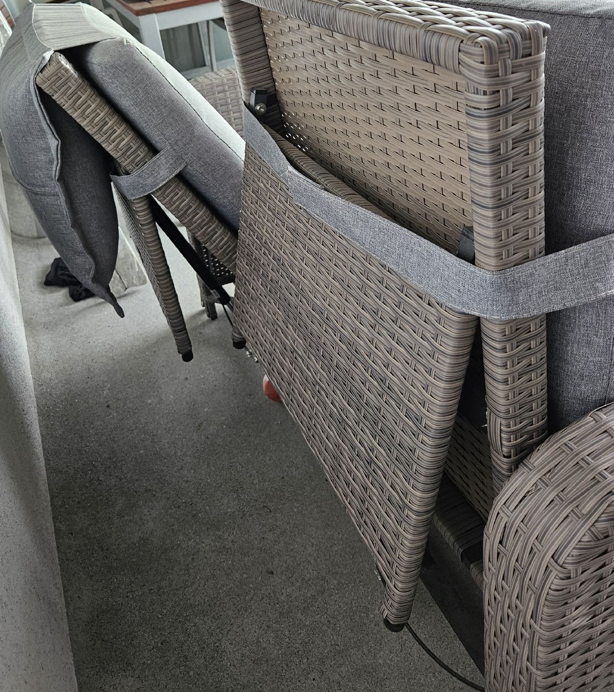 Sedie a sdraio: Balkon Lounge Rattan – Usato da Römerswil LU venduto da Feerdi 3