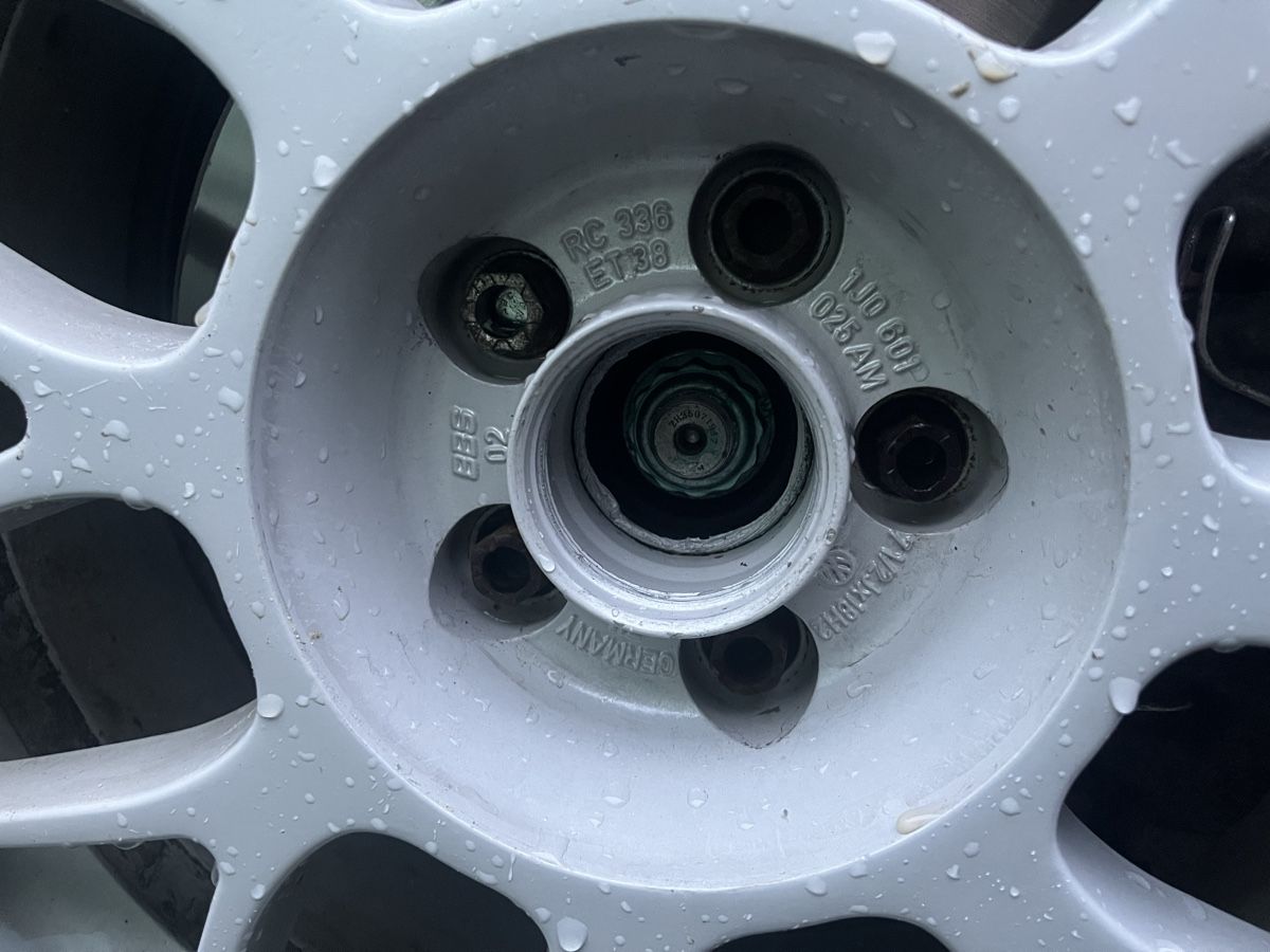 VW Automobili: VW Golf 4 – Difettoso da Kirchberg BE venduto da luk_99lr 3