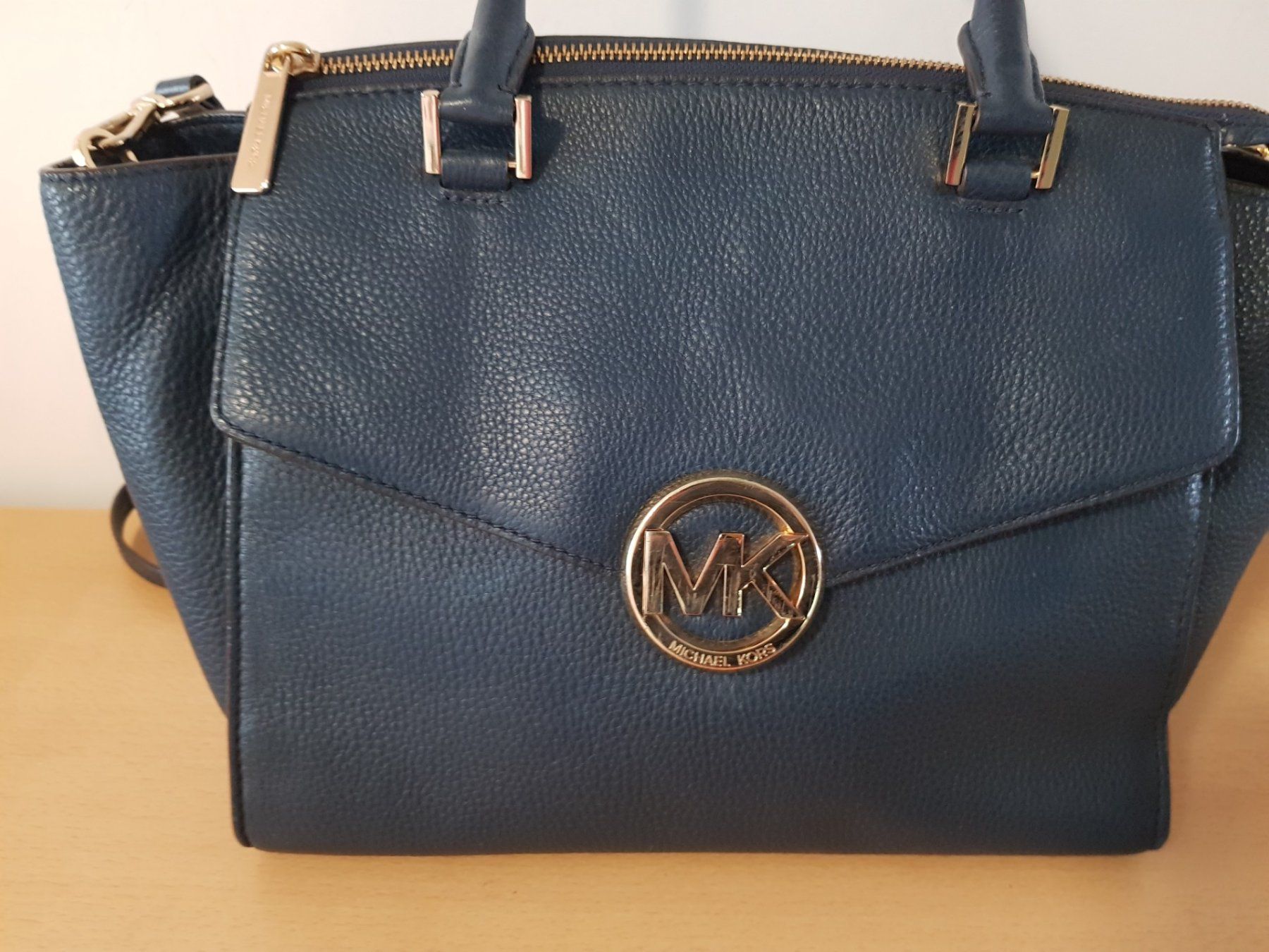 Michael Kors Taschen für Damen: Michael Kors Leder Handtasche – Gebraucht aus Basel von Birs868 3