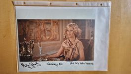 Marilyn Galsworthy (James Bond), Original Autogramm auf Foto