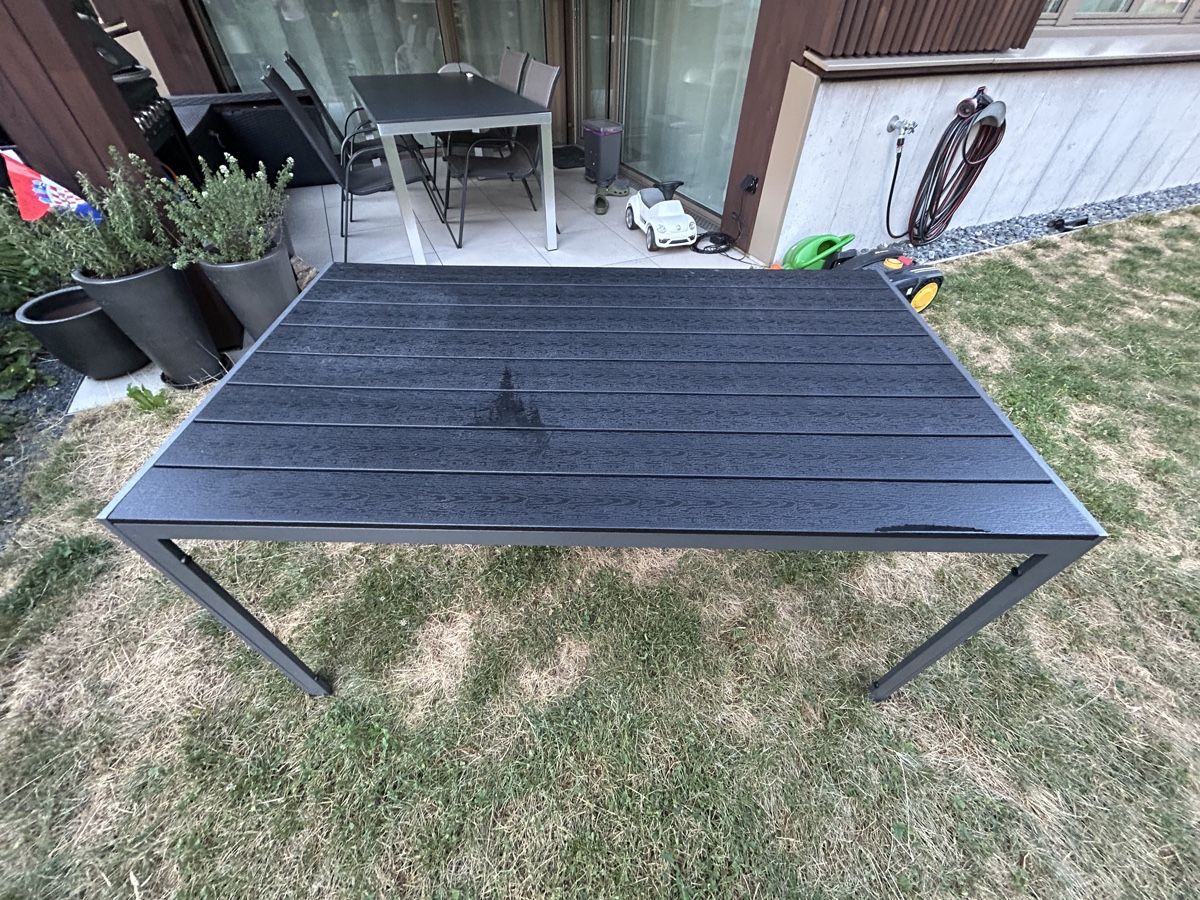 Tische: Gartentisch Schwarz/Grau – Gebraucht aus Mettmenstetten von tomaicg 2