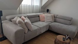 Modernes Ecksofa in Hellgrau